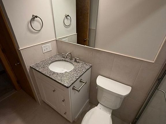 3rd image of 101B Chestnut St #1