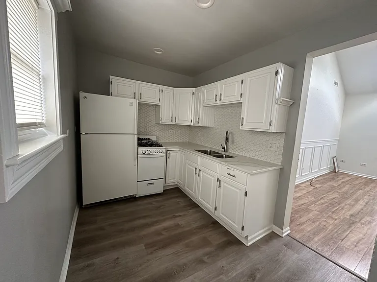 1604 S State St #3 — Photo 14