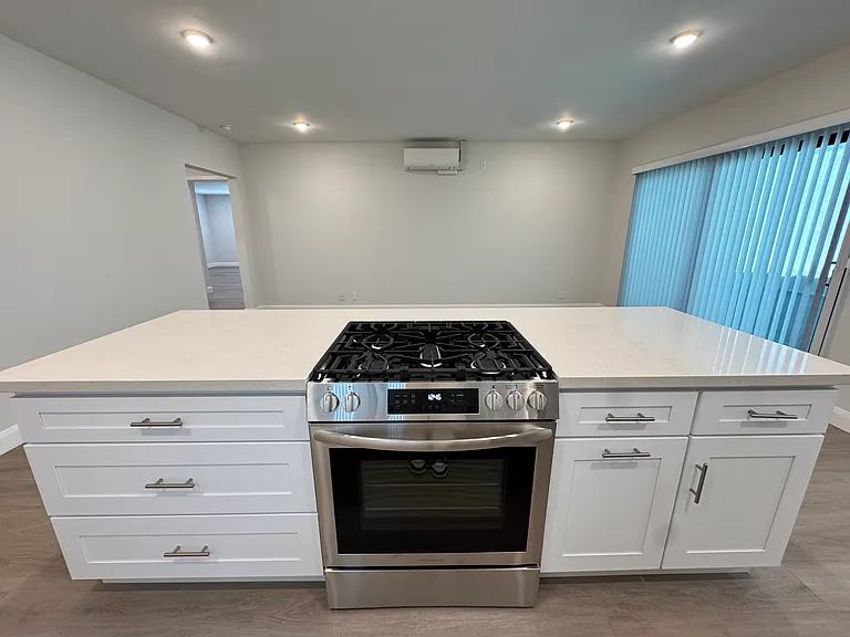 4100 Inglewood Blvd #8 — Photo 8