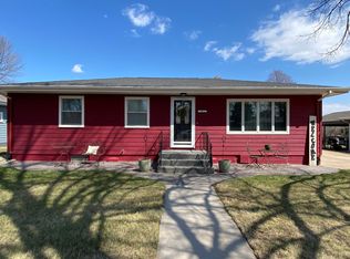 1012 W Birch Ave, Mitchell, SD 57301