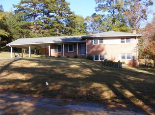 428 Holloway St, Walhalla, SC 29691
