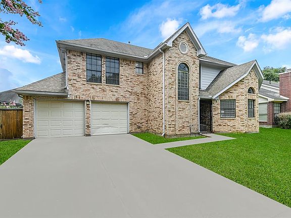 3rd image of 8622 Rose Garden Drive