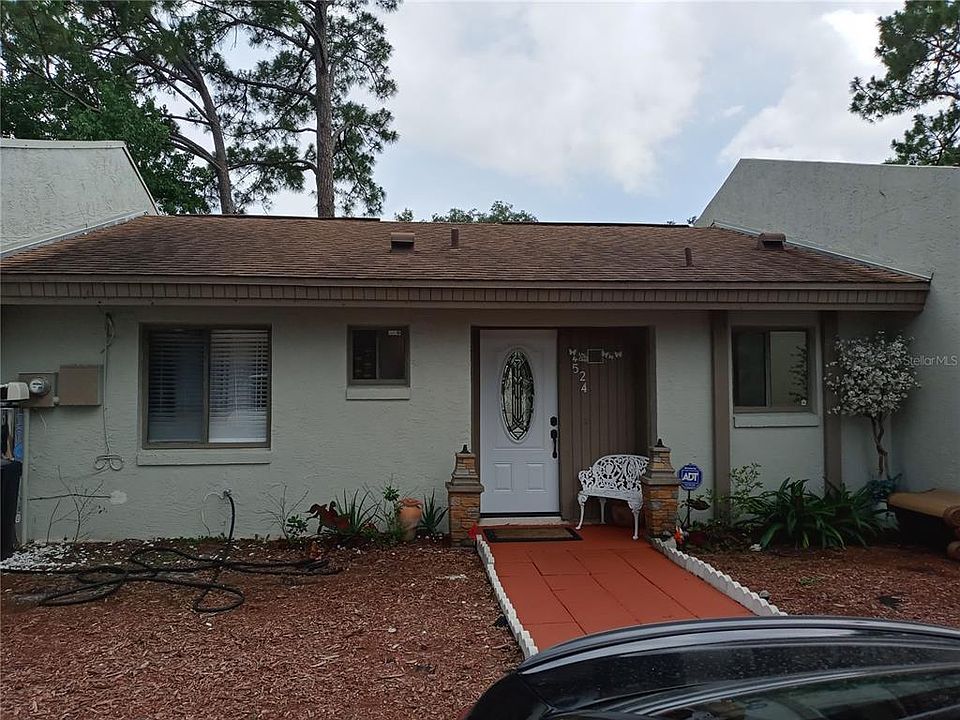 1st image of 524 Bristol Dr