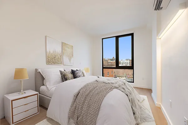 Rented by LL Real Estate Services | media 4