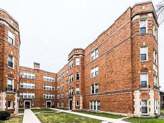 9040 S Bishop Exterior