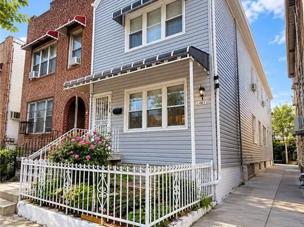 2339 East 13th Street image 1 of 25