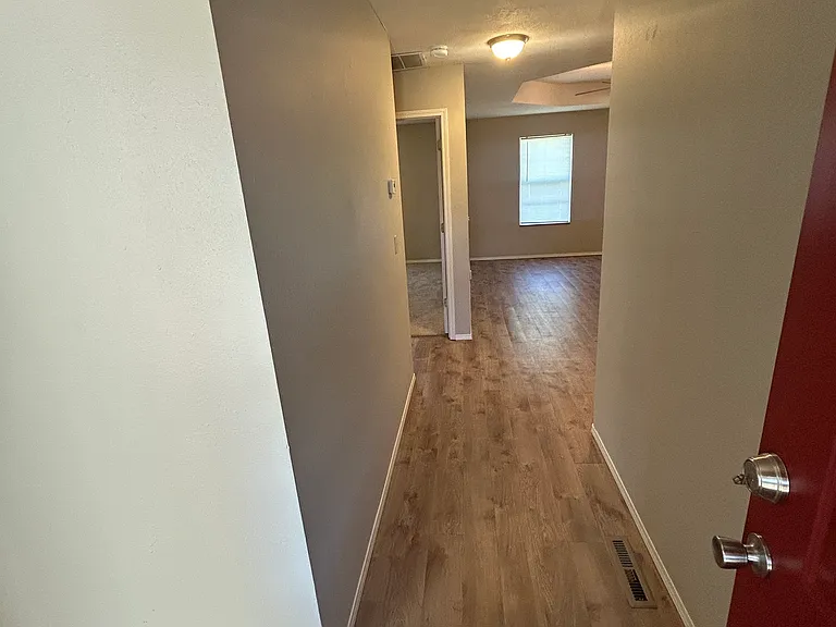 501 S James St #B — Photo 9