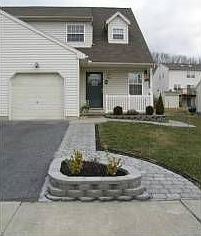 1st image of 121 Jeffrey Ln