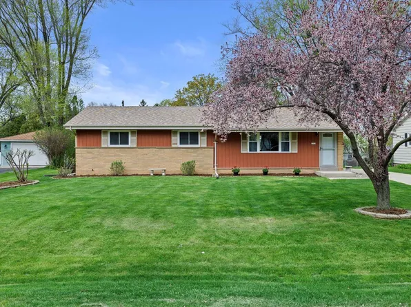 5302 West Donna DRIVE, Brown Deer, WI 53223