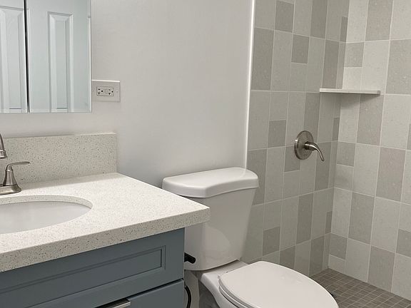 3rd image of 3003 Ala Napuaa Pl APT 309