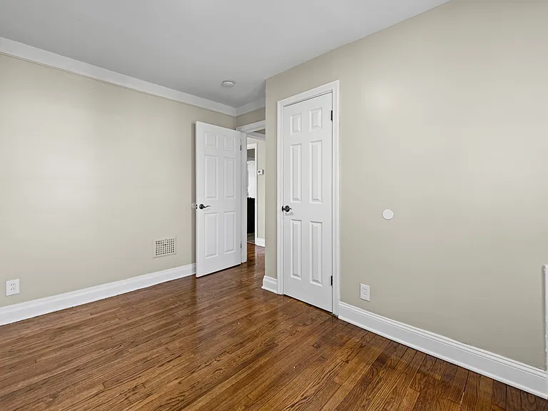 12818 Marlowe St #UP — Photo 11