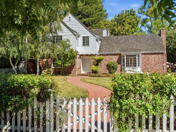 765 Edgewood Rd, Redwood City, CA 94062