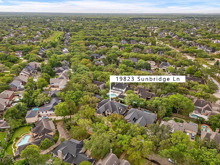 19823 Sunbridge Ln — Photo 46