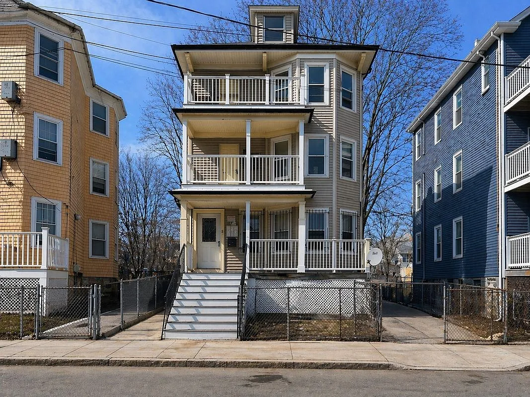 3 bed, 1.0 bath, 1175 sqft, $3,000 — Photo 3