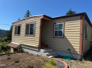 646 SE 8th St, Toledo, OR 97391