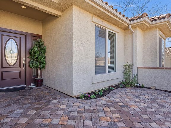 3rd image of 1763 W Morane Manor Dr