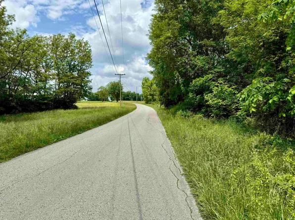 W Walnut Ridge Rd, Salem, IN 47167
