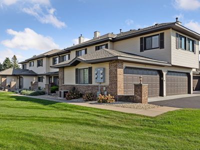 9900 54th Pl N APT 7, Plymouth, MN, 55442