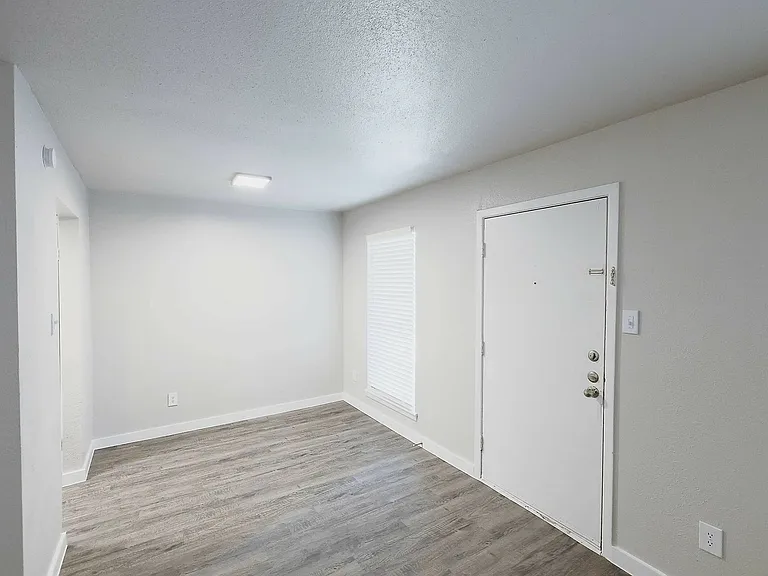 Arcata Townhomes — Photo 32