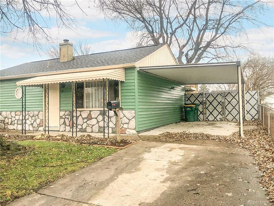 1st image of 35 Thornton Dr