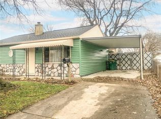 35 Thornton Dr, Fairborn, OH 45324