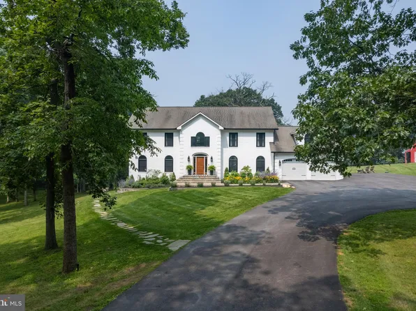 19829 Colchester Rd, Purcellville, VA 20132