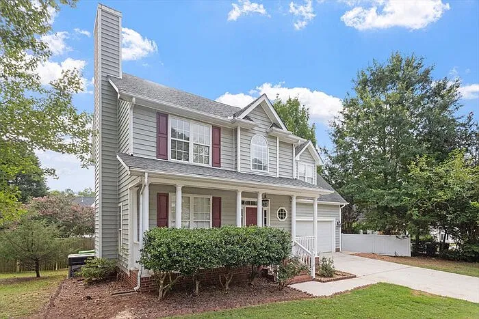 4 bed, 2.5 bath, 1845 sqft, $2,450 — Photo 2