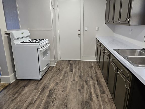 2nd image of 408 W 9th St #1