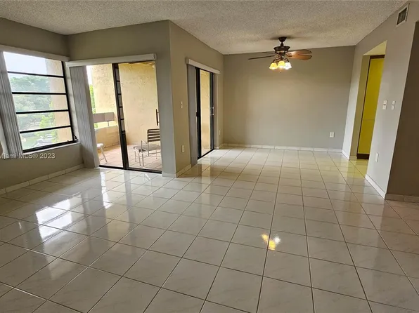 9022 SW 123rd Ct #O403, Miami, FL 33186