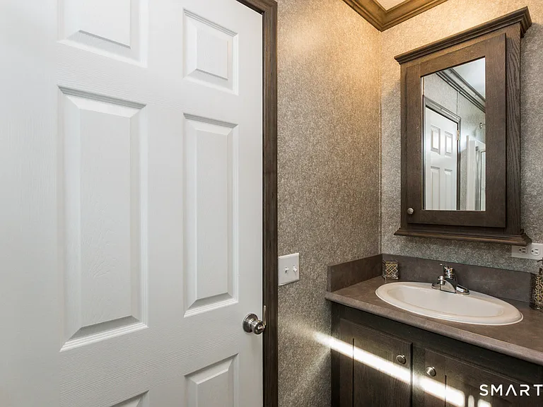 111 Clark Ln #2 — Photo 18