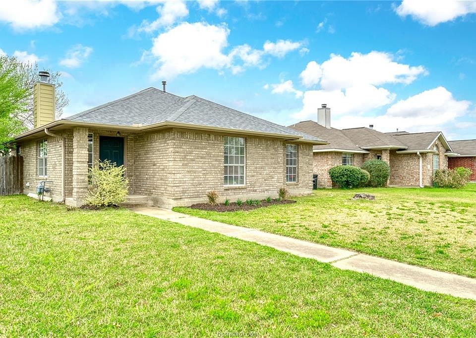 1st image of 813 Azalea Ct