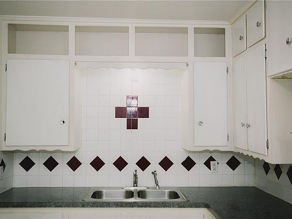 4th image of 231 N Hatcher St