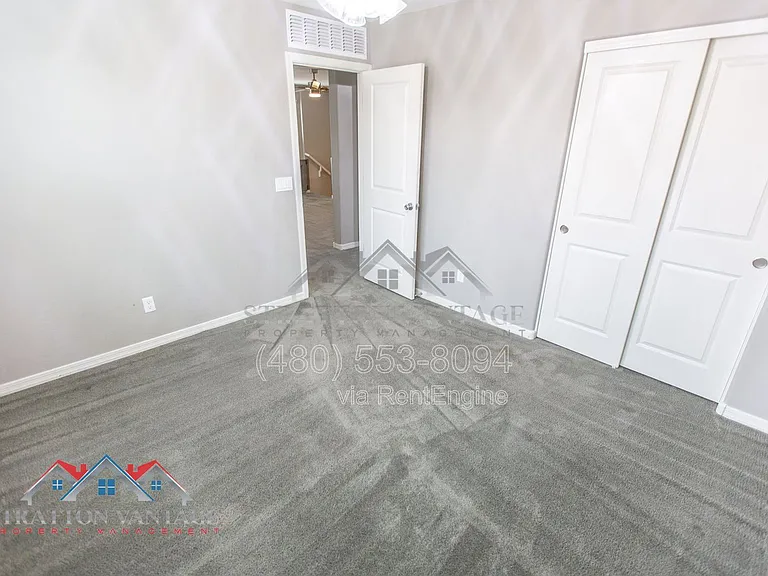 11689 N 166th Dr — Photo 36