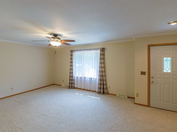2nd image of 6182 Bristlecone Ln