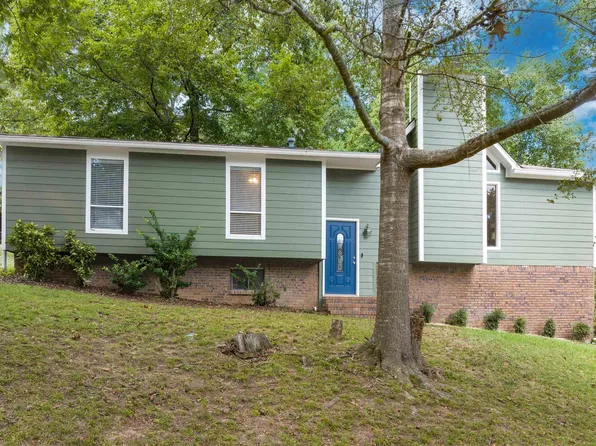 4610 Stonebridge Cir, Birmingham, AL 35210