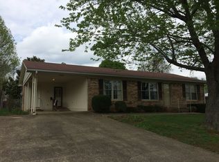 612 Las Vegas Dr, Hopkinsville, KY 42240