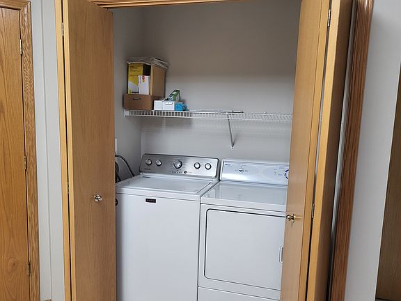 5th image of 525 Penn Ct APT 11