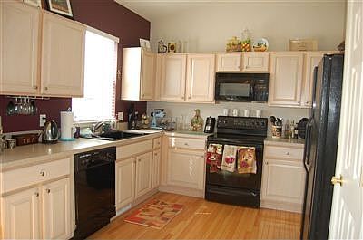 4th image of 9669 W Avondale Cir