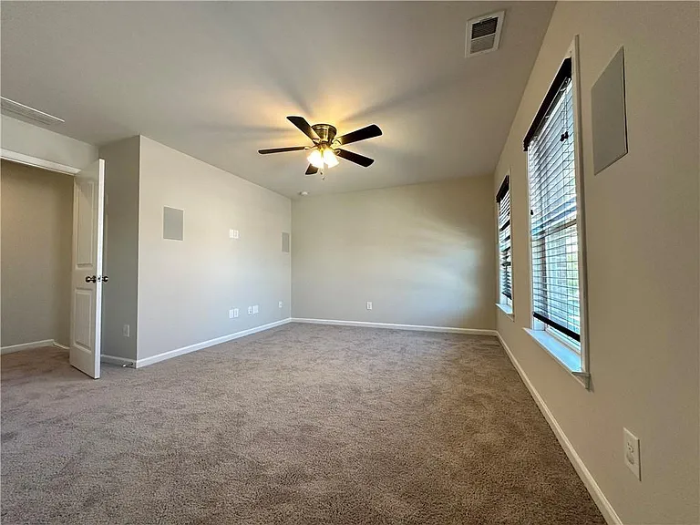 3253 Cavendish Ct — Photo 28