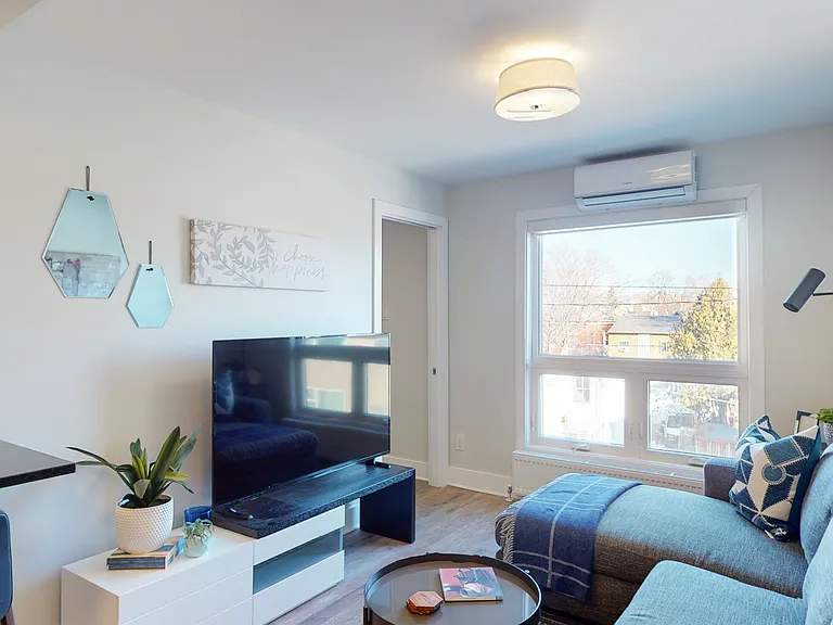 238 Carruthers Ave #301 — Photo 5