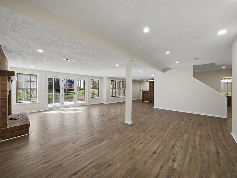 1215 Triple Crown Ct — Photo 18