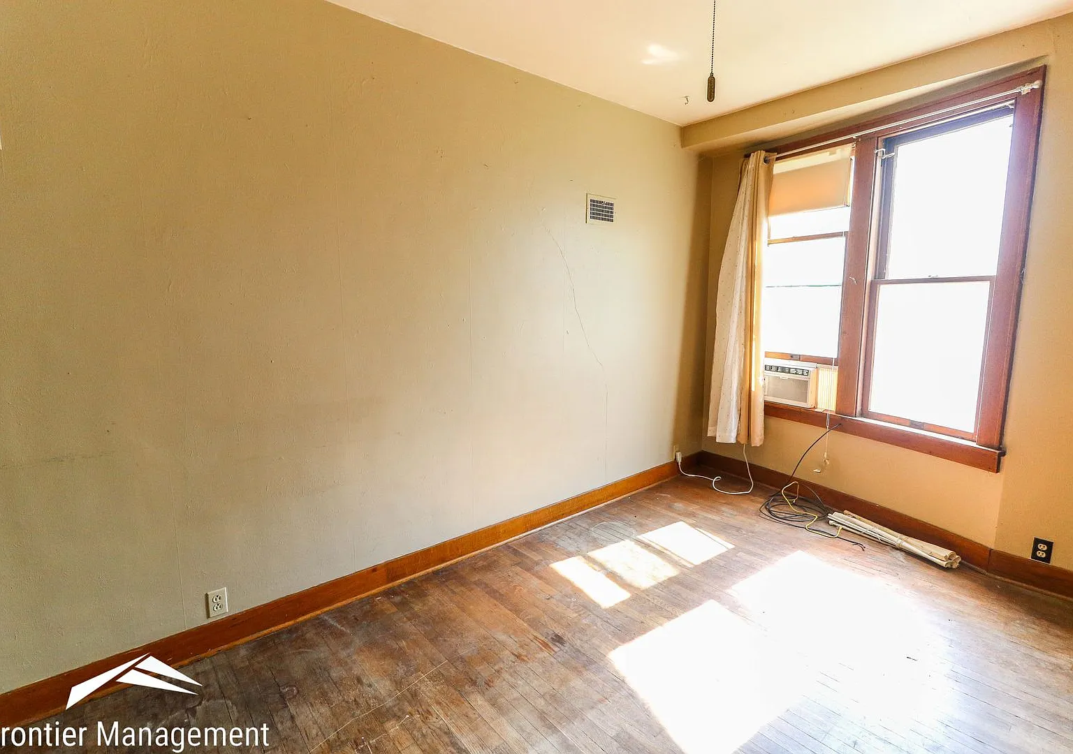 928 Leavenworth St. — Photo 4