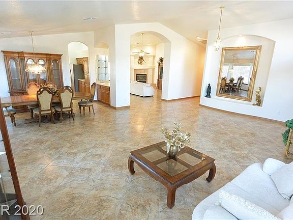 5th image of 8101 W Rosada Way