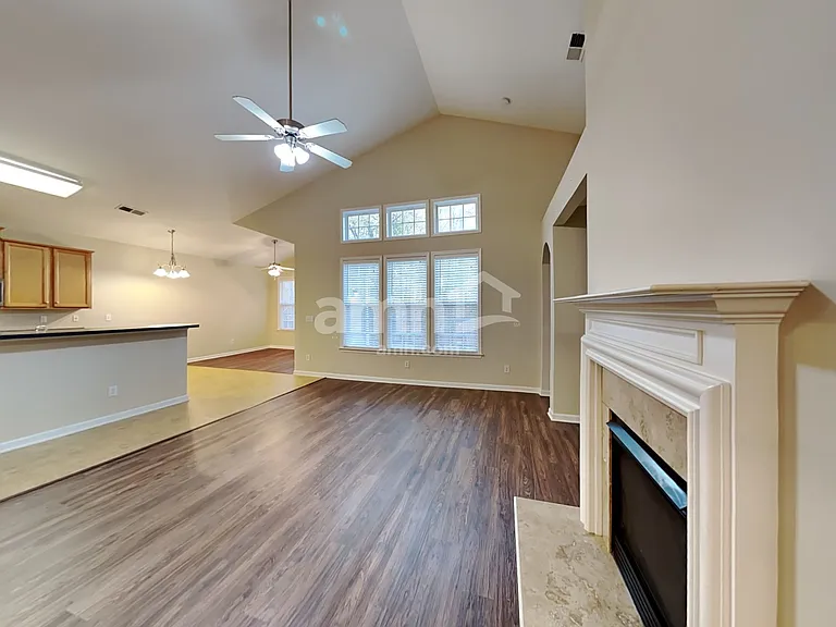 5243 Centennial Hill Dr NW — Photo 3