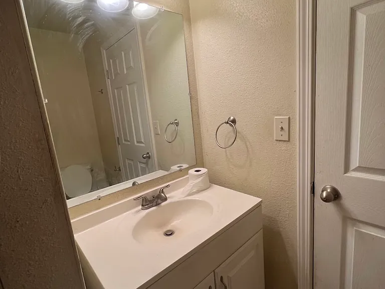 2961 Tobin Dr — Photo 14