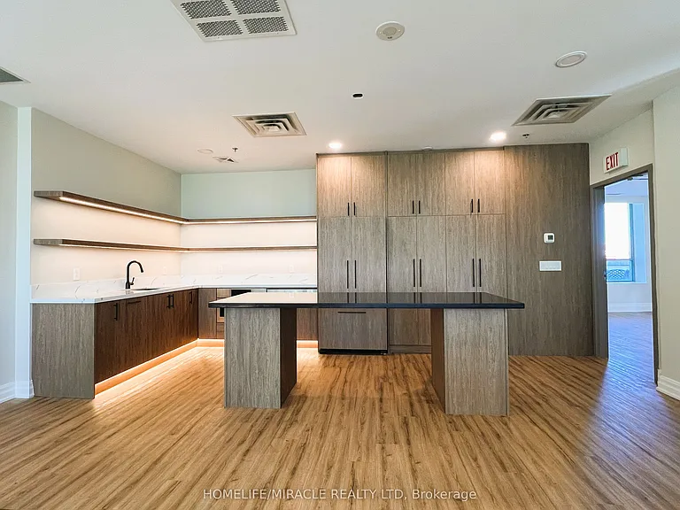 4850 Glen Erin Dr #401 — Photo 10