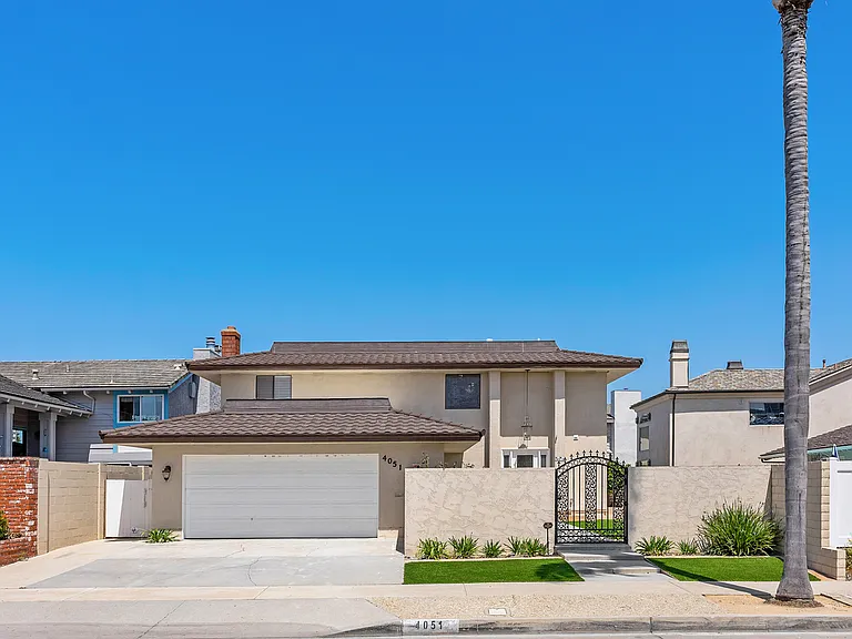 4051 Mistral Dr — Photo 2