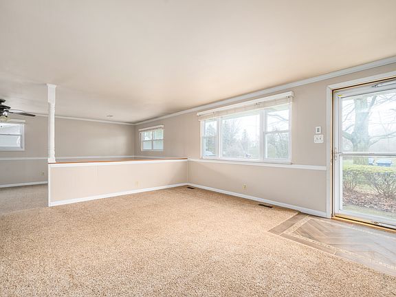 5th image of 9222 Granville Ln