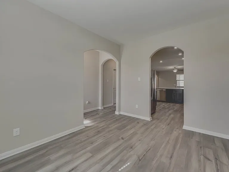 2104 Penaflor Dr — Photo 6