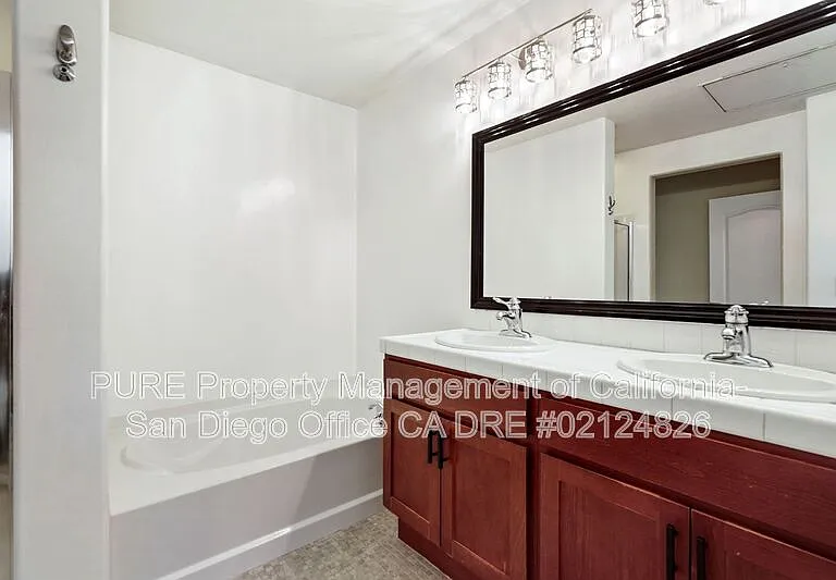 2709 Persimmon Ct — Photo 18